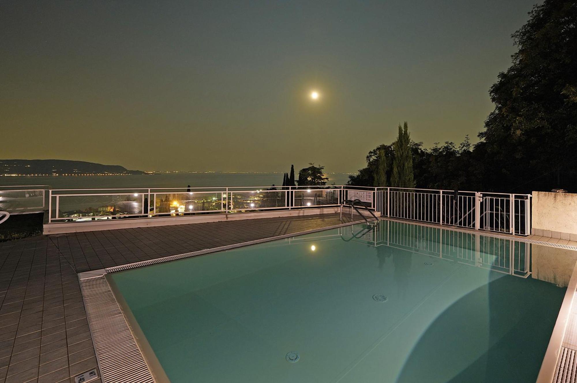 Poggio Al Sole 6 Apartment By Wonderful Italy Toscolano Maderno Exterior photo